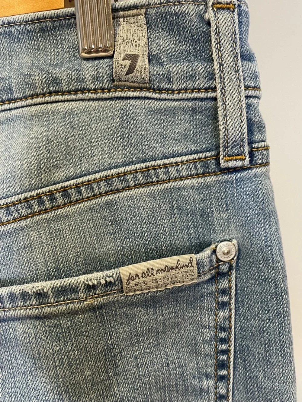 7 For All Mankind Light Blue Men’s Luxe Performance Straight Leg Jeans - Size 32